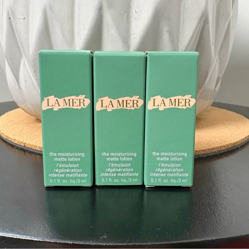 La Mer .1 fl oz / 3ML The Moisturizing Matte Lotion